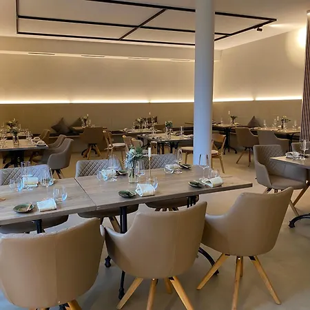 Gaestehaus Gut & Gastlich Stallmann-hiestand Weingut, Restaurant & Events * Uelversheim